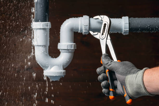 Professional Leak Detection technician working in Union City, OK